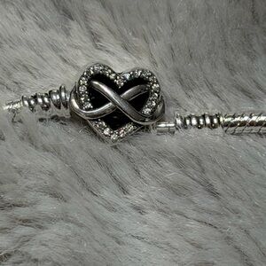 Pandora Silver Heart Infinity Charm Bracelet new 8 inches
